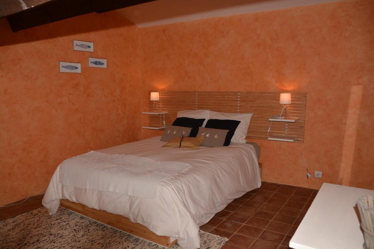 La Petite Sardine Bed and Breakfast Lirac Buitenkant foto