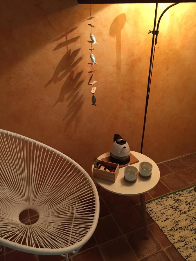 La Petite Sardine Bed and Breakfast Lirac Buitenkant foto