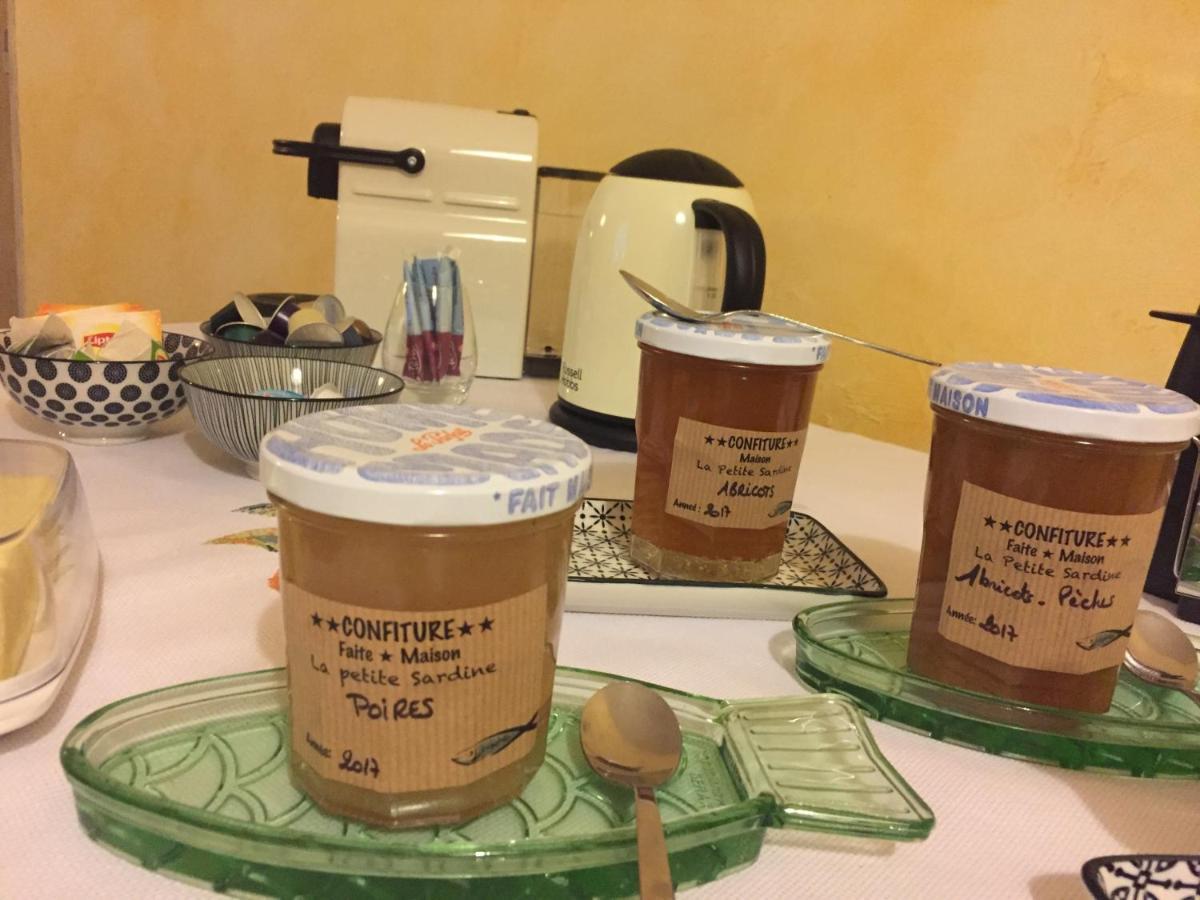 La Petite Sardine Bed and Breakfast Lirac Buitenkant foto