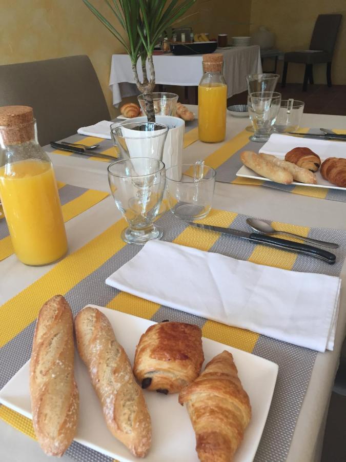 La Petite Sardine Bed and Breakfast Lirac Buitenkant foto