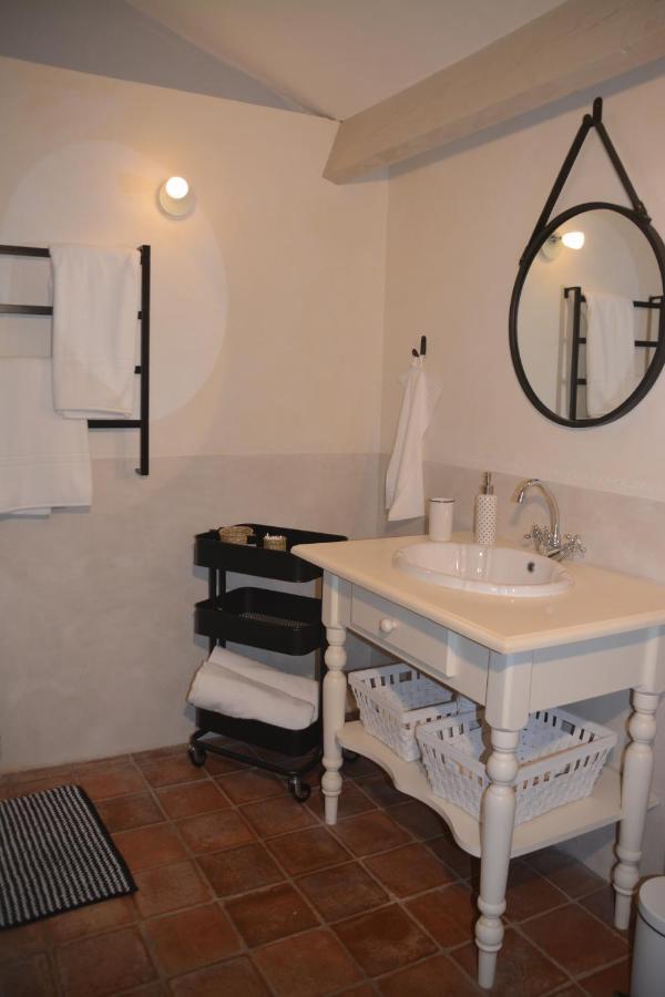 La Petite Sardine Bed and Breakfast Lirac Buitenkant foto